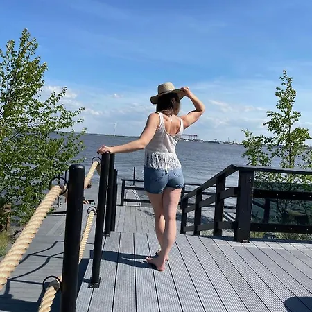 فيلة Reelinki Seafront Aava بوري