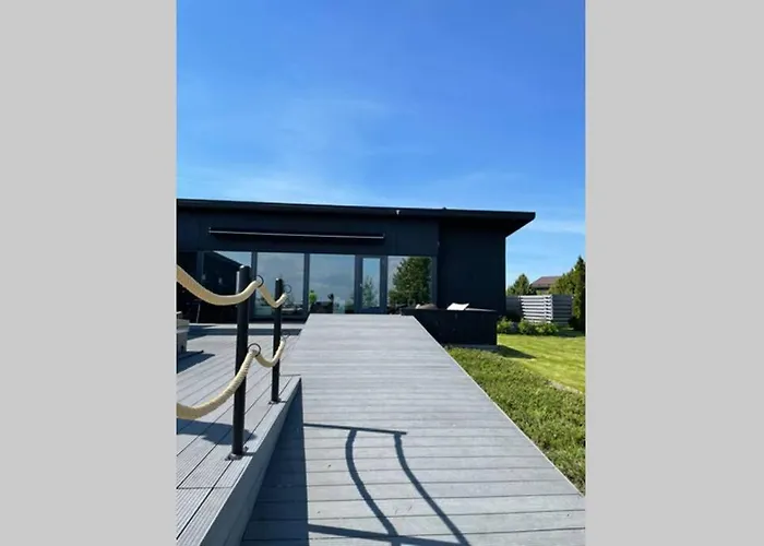 Reelinki Seafront Aava 别墅 波里